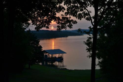 Anchor Inn On The Lake Bed And Breakfast Branson Eksteriør billede